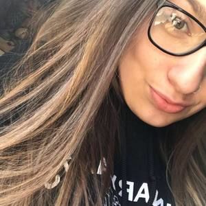 Meet your Posher, Ava